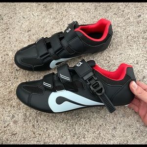 Peloton Bicycle Shoes Size 43 NO CLEATS Black Red Cycling